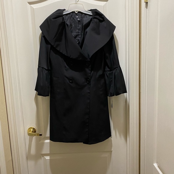 Coat - Picture 3 of 4